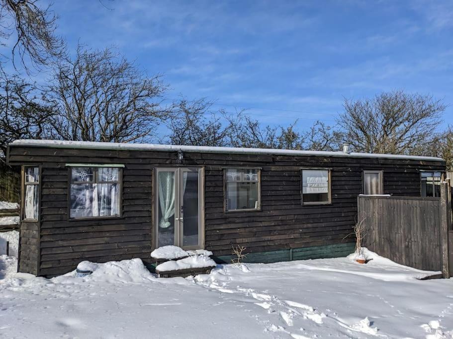 Ferny Roost Cabin. Wrexham Bagian luar foto
